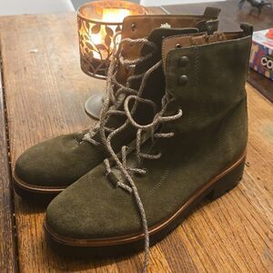 Marc fisher boots size 10 womens